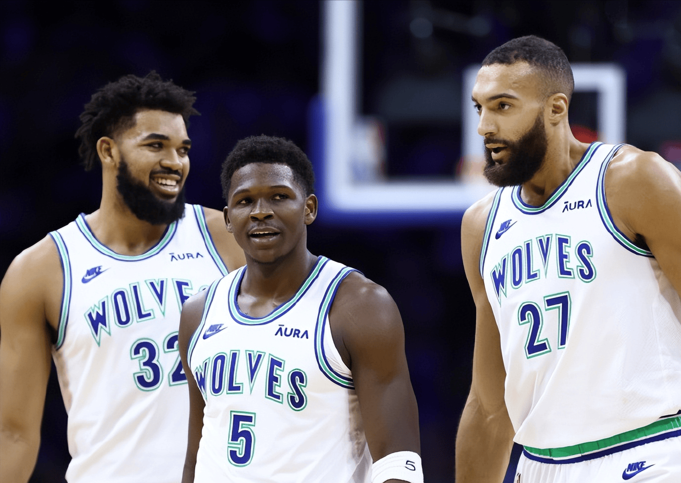 WTT总决赛丨王楚钦／孙颖莎晋级混双决赛（WTT总决赛：王楚钦／孙颖莎闯入混双决赛）