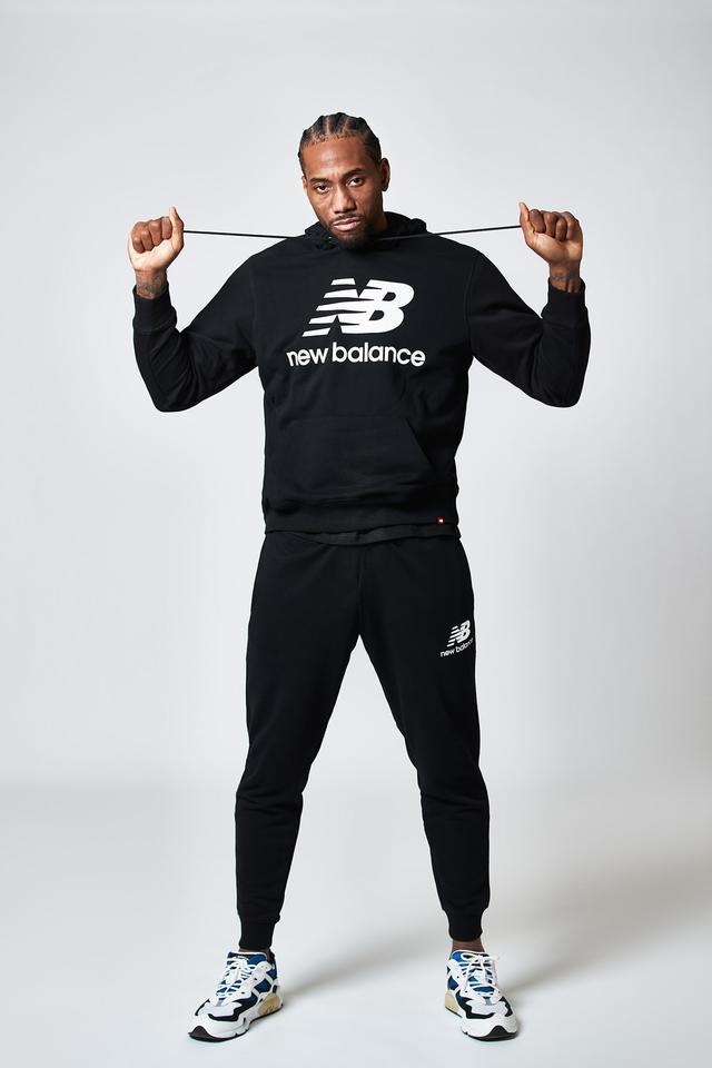 浓眉：我跟克里斯蒂没聊过被交易的事，他已经逐渐走出来了（浓眉称未与克里斯蒂讨论交易 他已逐步走出阴影）