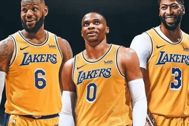 塞鸟、方昊、张玉宁连失良机，国安被河内公安绝杀小组出局（塞鸟、方昊、张玉宁屡失良机，国安遭河内公安补时绝杀，小组出局）