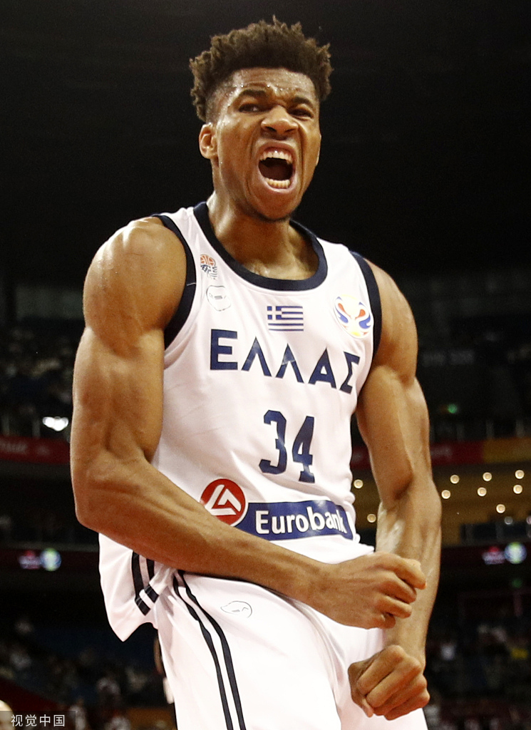 韩足晚报（2025.11.14）完胜，韩国拿到关键胜利（韩足晚报（2025.11.14）：韩国完胜拿下关键三分）