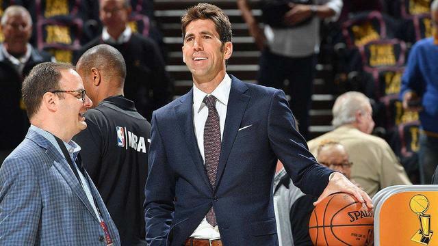 外媒：贝蒂斯正在推进租借多特前锋法比奥-席尔瓦的交易（外媒：贝蒂斯正与多特洽谈租借前锋法比奥-席尔瓦）