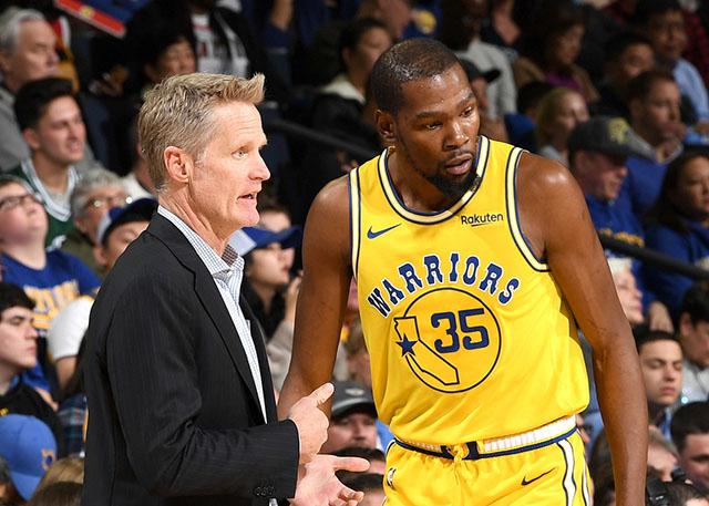 英媒：如果斯洛特下课，利物浦可能让杰拉德担任临时主帅（英媒：若斯洛特遭解雇，利物浦或请杰拉德担任代理主帅）